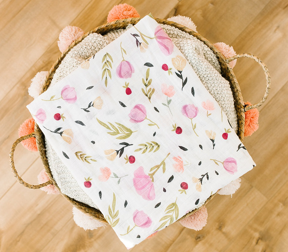 peonie swaddle