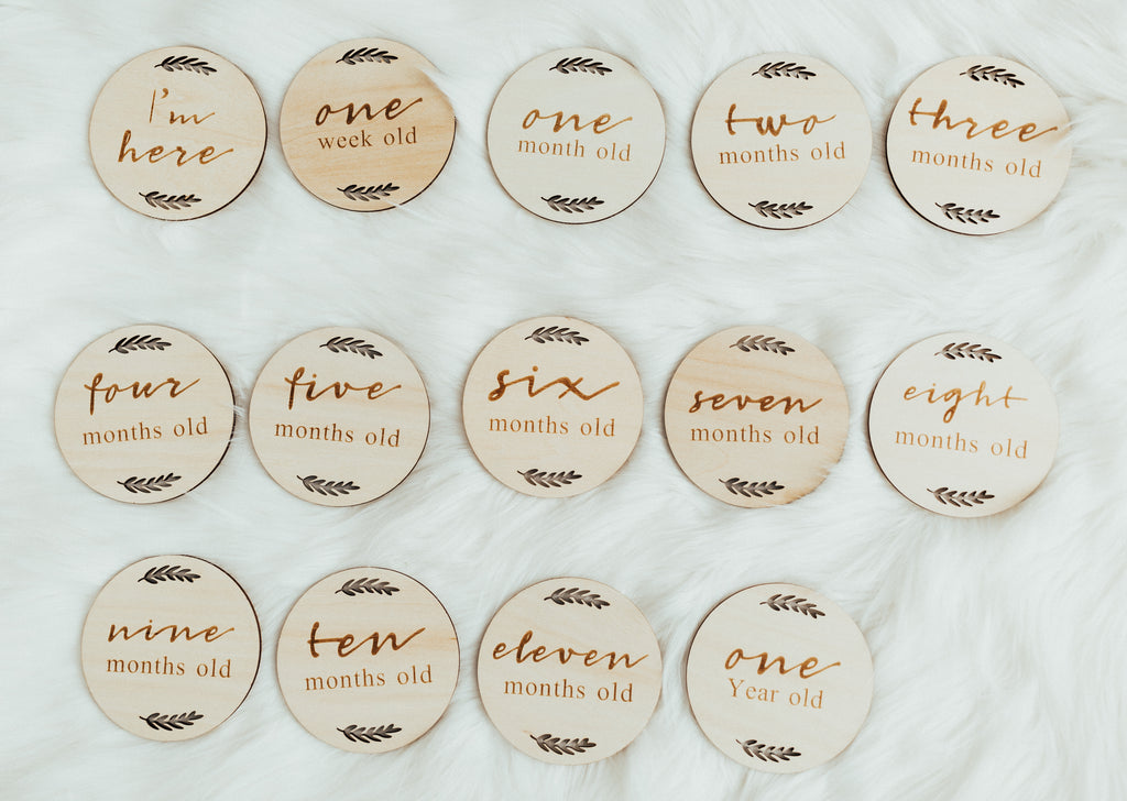 Wood Baby Milestone Cards Disc Baby Photo Props Wooden